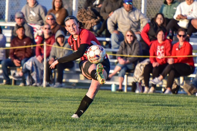 spt_hg_Jillian Reimer takes a shot to the goal against Liberal_HGS_61031.jpg