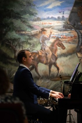 ent_lgp_bccautumnartspic