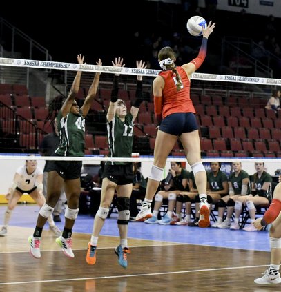 Spt_LF_ Kennedy Behnke DSC_83701 1 .jpg