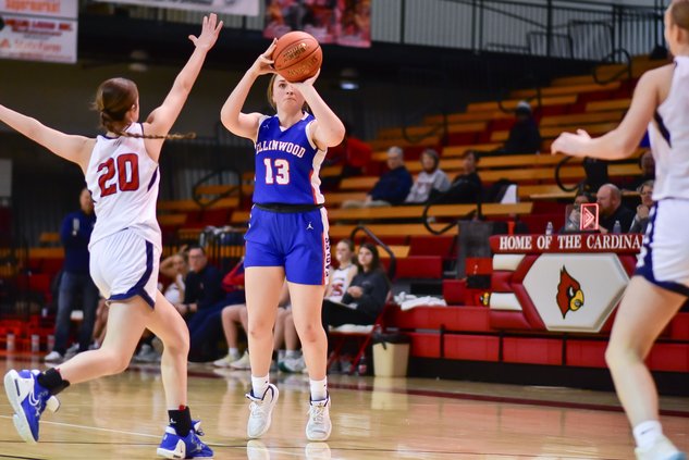 Reece Stickney shoots against Minneapolis.jpg