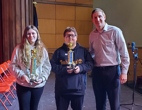 Jay Luerman with bee winners 2025