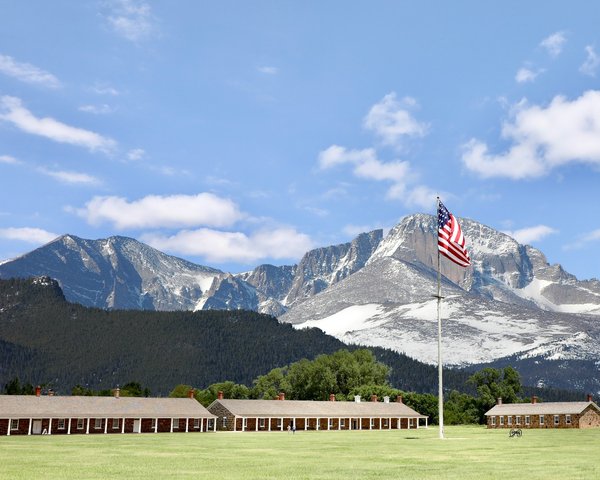 Fort Larned adds mountain view - Great Bend Tribune