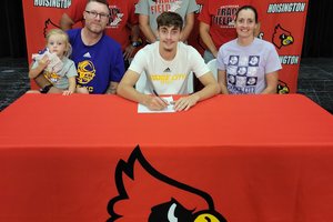 Brier Thompson signing