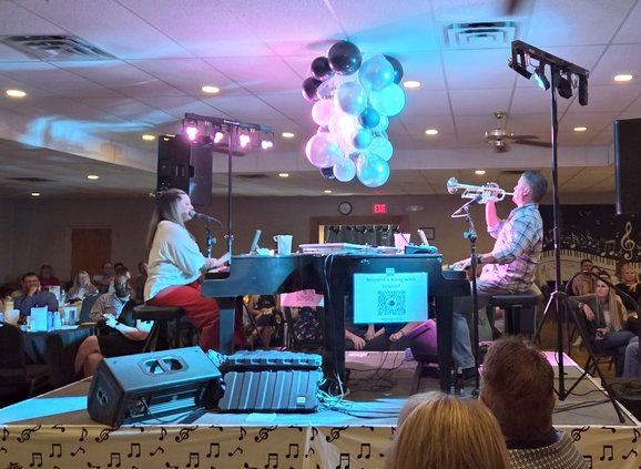 dueling pianos 2025