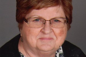 obits_lgp_dewittpic