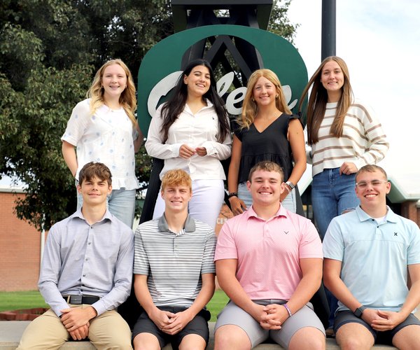 new_lgp_cphshomecomingcourtpic