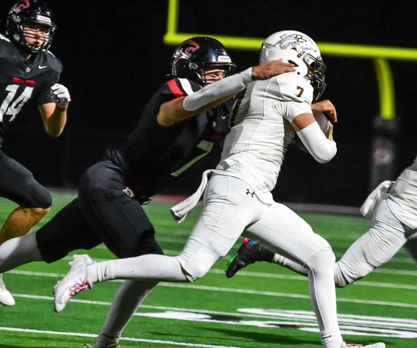 Great Bend MLB Kale Kern makes an important tackle on Ethan Gomez .jpg