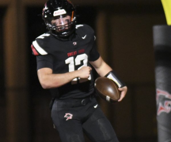 SPT_LF_ Daxton Minton touch downDSC_12772.jpg