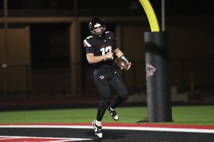 SPT_LF_ Daxton Minton touch downDSC_12772.jpg