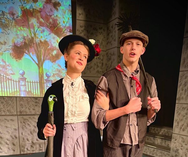 ent_lgp_marypoppinspic