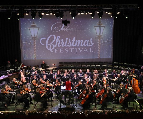 ent_lgp_salinasymhonychristmaspic