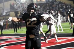 Spt _ LF_ Conner Holiday DSC_60652.jpg