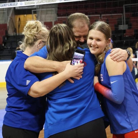 Ellinwood grad Maxwell helps coach Nebraska Kearney