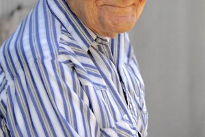 obits_lgp_simmonspic