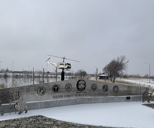 vets memorial after snow