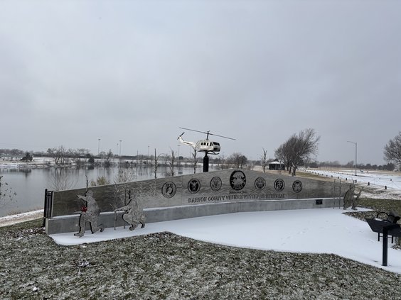 vets memorial after snow