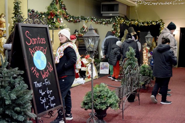 new_lgp_santasaroundtheworldpic