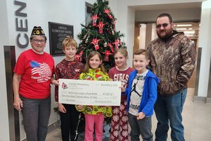 edu_lgp_hoisingtonlincolnvetfundraiserpic