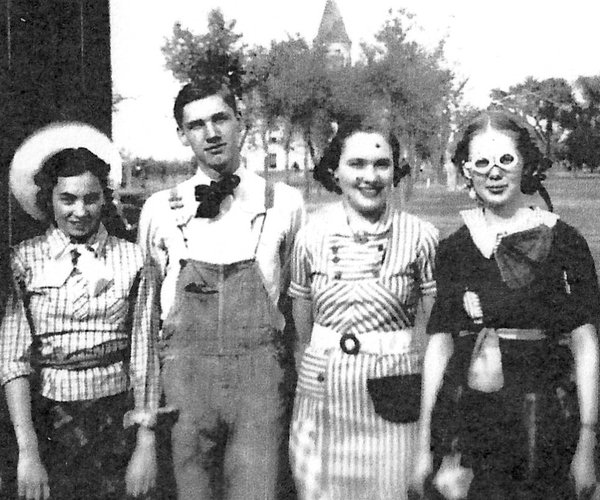 ent_lgp_sterlingcollegeourtown