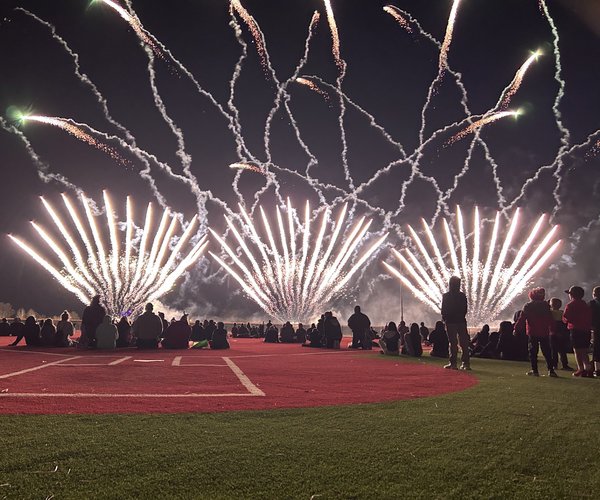 new_lgp_flashlightegghuntpic