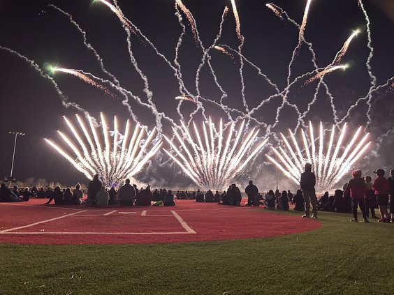 new_lgp_flashlightegghuntpic