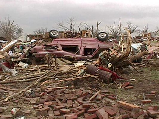 Courtesy of the National Weather Service Hoisington tornado, April 21, 2001.