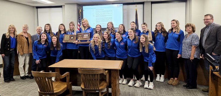 ellinwood lady eagles