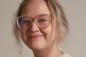 ent_lgp_sterlingcollegeartshowpic