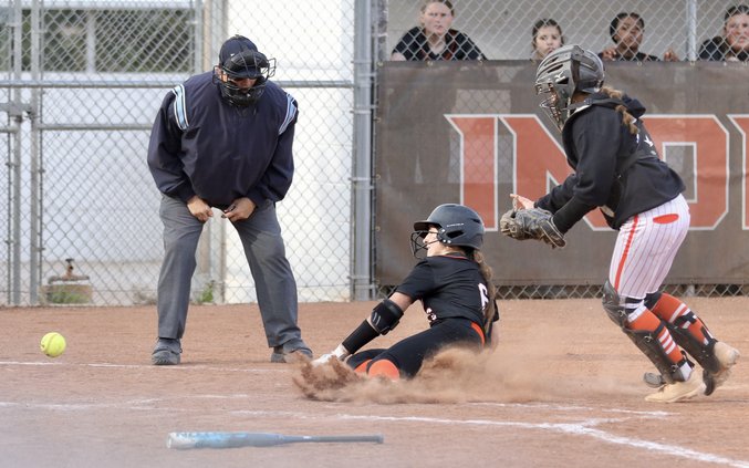 Brileigh Stahlecker scores