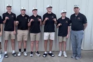 HHS golf