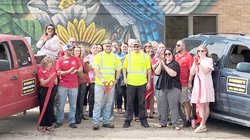biz_lgp_chamberribboncuttingpic