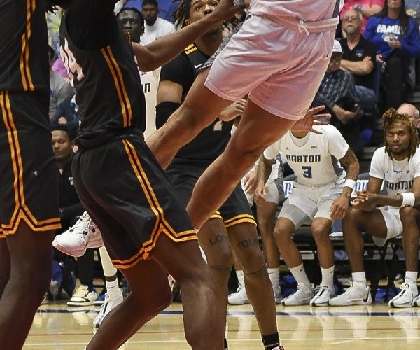 Spt_LF_Lajae Jones DSC_24921.jpg