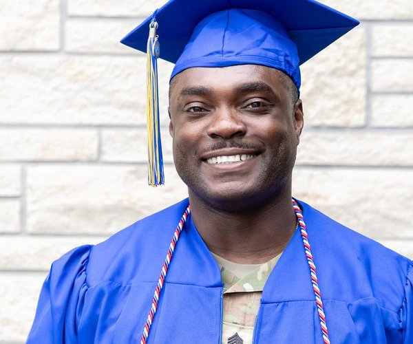 edu_lgp_bccftrileygradpic