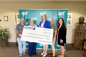 biz_lgp_goodwilldonationpic