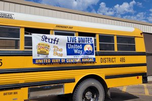 new_lgp_pawneecostuffthebusspic