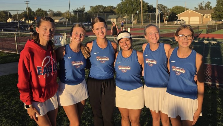 ehs girls tennis 10-5