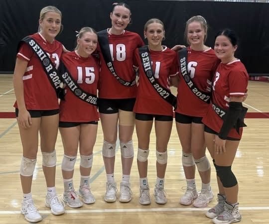 hhs seniors vball